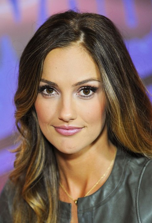 minka kelly bio page pic on younghollywood.com