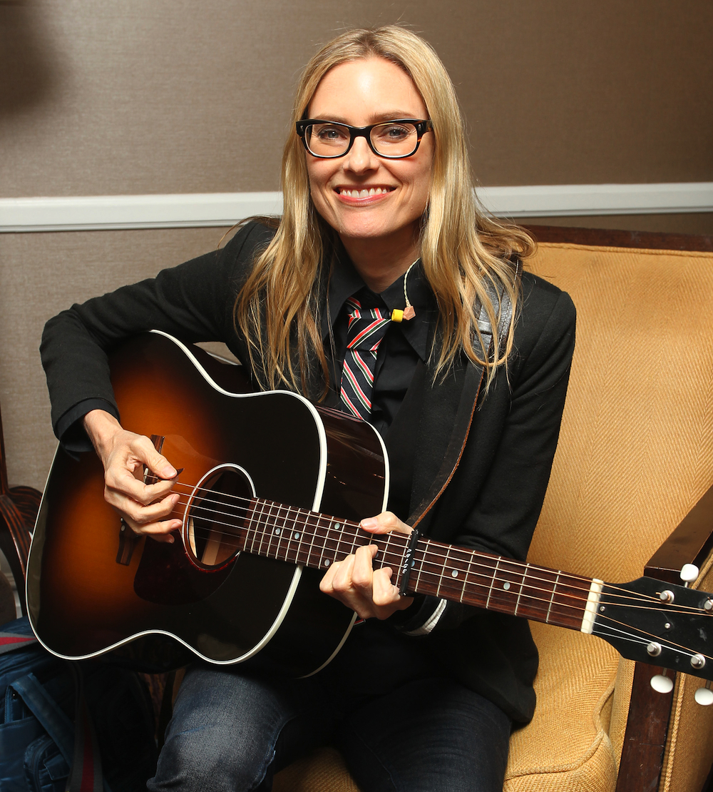 SUNDAY MUSIC VIDS: Aimee Mann - Young Hollywood