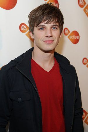 shaun robinson boyfriend. Holly Robinson Peet